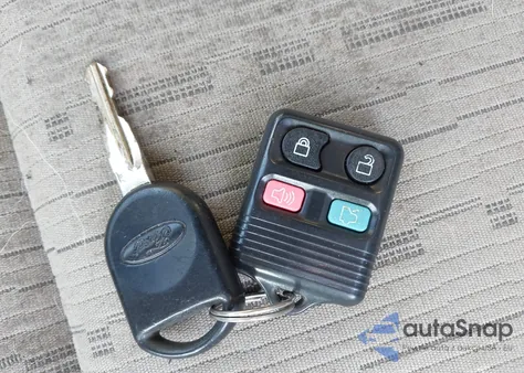 2008 Ford Focus Se/Sel/Ses from USA, damaged, VIN 1FAHP35N88W224393